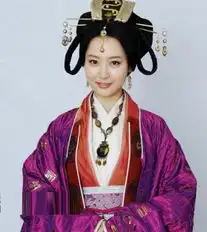 韩雪背后有人揭京城四美雄厚背景
