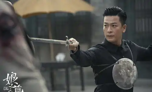 娘道这部电视剧一经播出,就引起了各阶层各年龄段的腥风血雨
