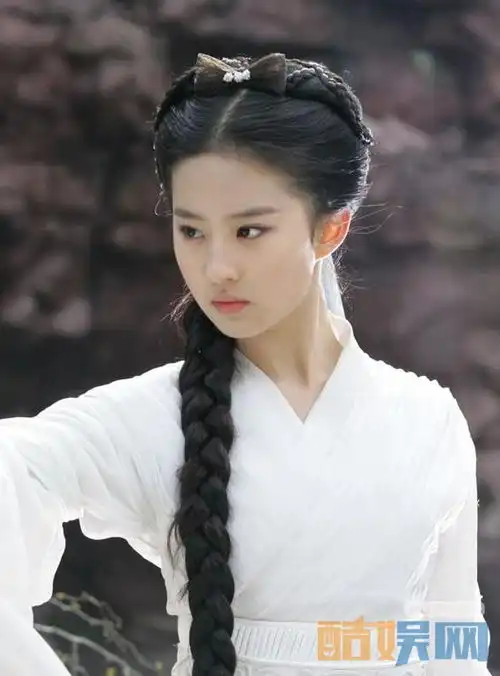 刘亦菲神雕侠侣剧照
