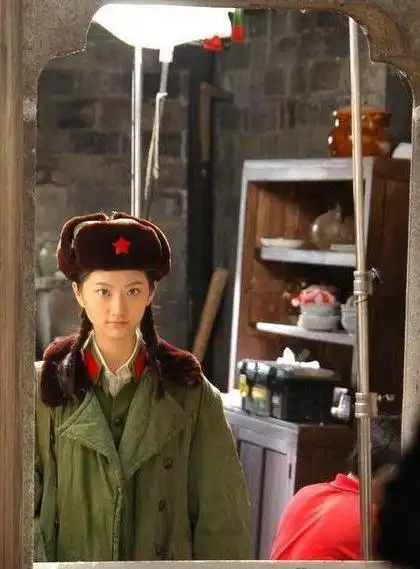 严歌苓曾称她的继母俞兰比她的亲生母亲漂亮,这背后有何隐衷