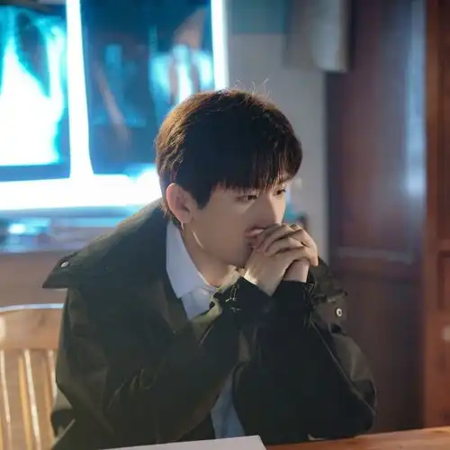 南风知我意还未播就惹争议,成毅张予曦受吐槽,配角却成亮点
