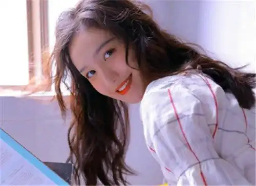 那个大闹高铁站,当众威胁警察你完了的刘露,现状让人唏嘘