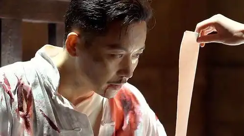 张颂文成为叔圈顶流了,你根本不知道老戏骨有多帅