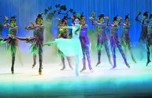 芭蕾舞剧白蛇传在筑上演
