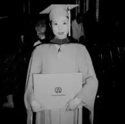 她是张艺谋冯小刚最离不开的女人,61岁绝代风华真正的美,是优雅老去
