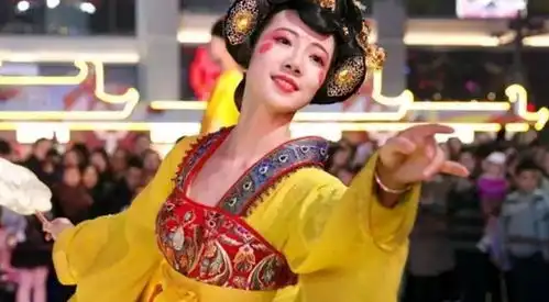 被封为网红街,建造花费50亿,如今街上无往日热闹景象
