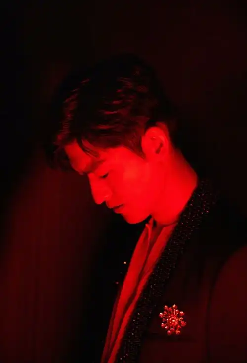 张翰诠释鬼怪造型,最后一张亮了