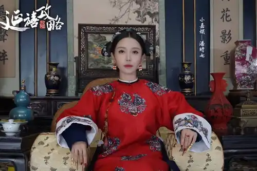 历史上与乾隆皇帝合葬的五个女人,为何缺少这两位
