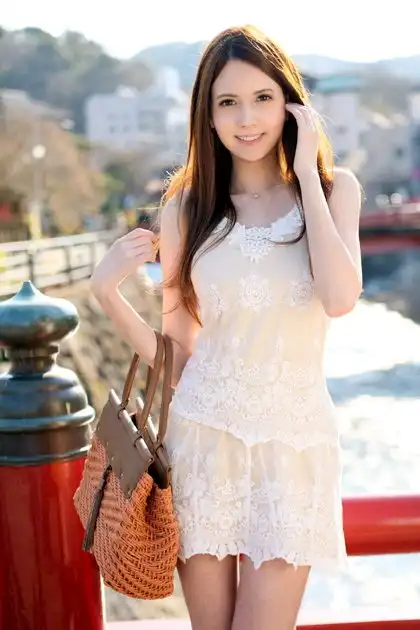 每日优鲜第31期泷泽萝拉白色妖精
