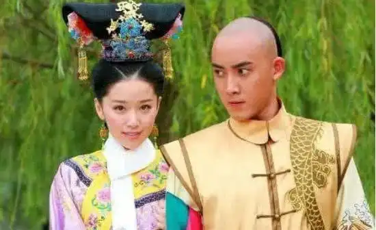 还珠永琪跟小妾生下一女儿,乾隆赐一封号,却怎么也喊不出口
