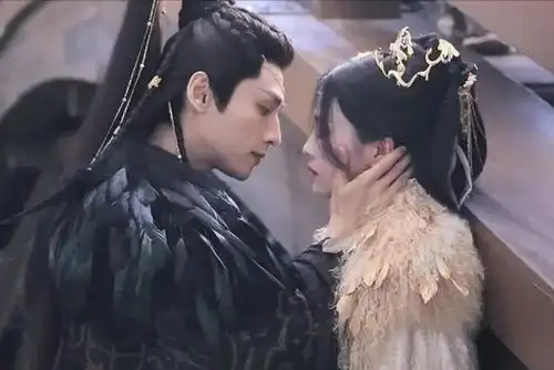 好家伙,央媒终于对长月烬明出手了,言辞犀利一点脸面都不留
