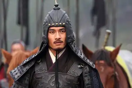 功绩远超霍去病的西汉名将,生前显赫死后风光,如今墓地成垃圾场