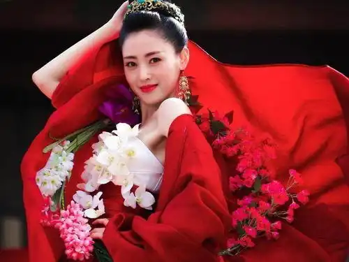奔跑吧搞事情张天爱应采儿两位太子妃同框
