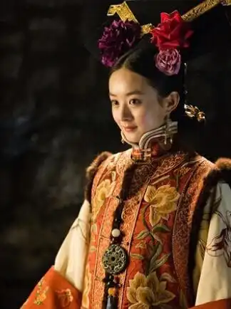 赵丽颖出名前的性感肚兜照太惊艳桃花小脸好讨喜组图
