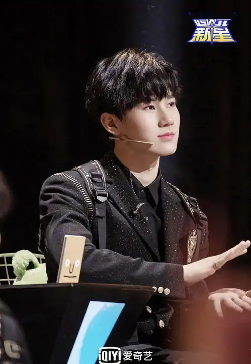 tnt跨次元新星剧照送达准备好和少年们一起见证首场公演的精彩