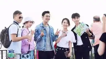 天价婚礼到糊了,黄晓明想靠烈火英雄翻身,结果又毁在中餐厅
