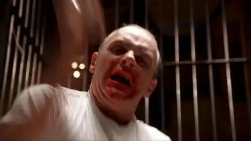 犯下超30起谋杀案,2次成功越狱,这位著名变态,拍成了电影
