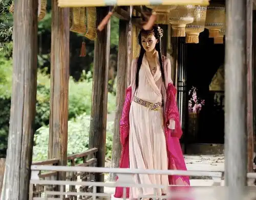 仙剑三大家都在可怜龙葵紫萱,竟然无一人想过雪见
