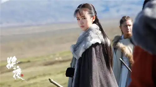 袁冰妍将夜还原书痴形象温暖演绎最美初恋记忆
