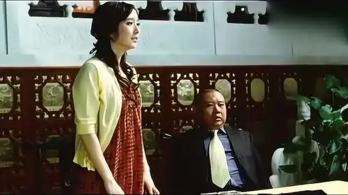 大胃王比赛来了,你看人家吃香肠这场景,太可怕了