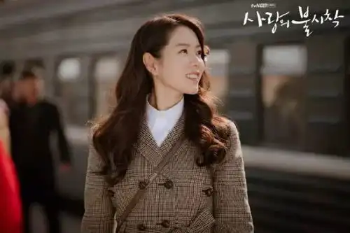 撩到男神玄彬,展开爱的迫降,38岁的孙艺珍美过宋慧乔和全智贤
