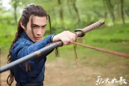 酷评迪丽热巴颜再美,被老梗淹没的烈火如歌也难看下去呀
