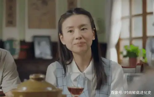 再无冷清夏39岁董洁新剧演18岁少女,一脸沧桑疲惫,扮嫩反差大
