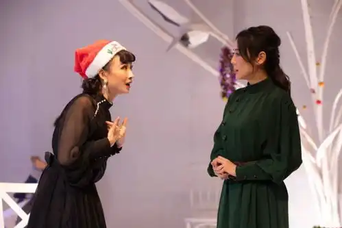 不玩解构也不复制经典的玩偶之家好看吗