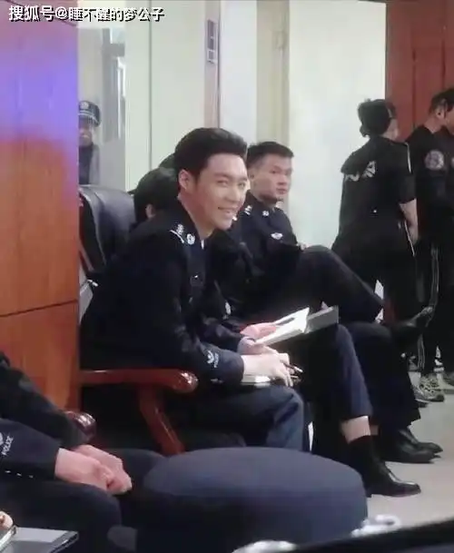 张艺兴新剧扫黑风暴官宣