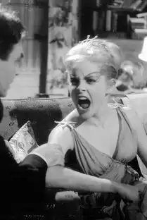 洛丽塔逃离,逃离
