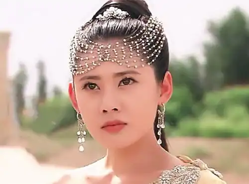 回家的诱惑当女演员都换上古装,最漂亮的不是林品如,而是她
