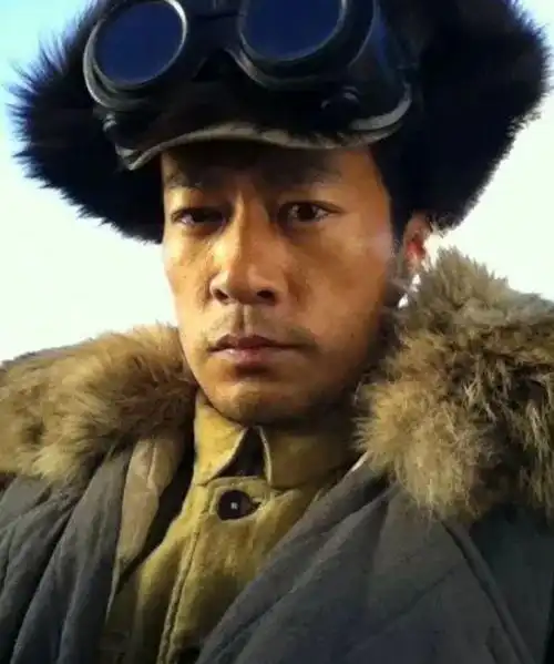 19年前他出道,胡歌也力挺,扫黑风暴迎来了不一样的谭凯