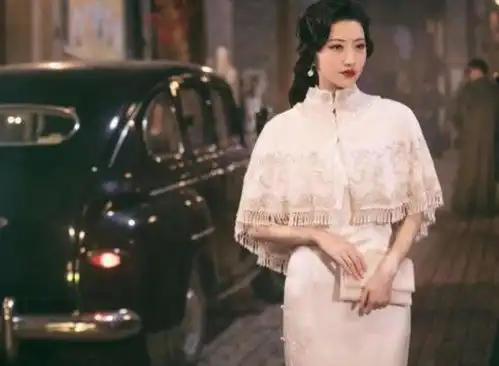 司藤中景甜差点认不出,双眼皮修复后变化大,脸也变得好圆润