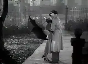 初秋穿衣指南基础款风衣怎么搭出高级感