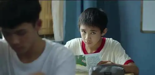 秘密访客集齐张子枫普普和朱朝阳,mv看的人后背发凉