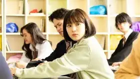 这都是些什么让人怦然心动的齁甜瞬间啊看完谁不想找个帅比男朋友谈恋爱一天亲他个几百遍
