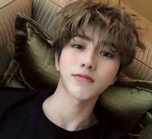 朱一龙成为广告界宠儿,比蔡徐坤更胜一筹
