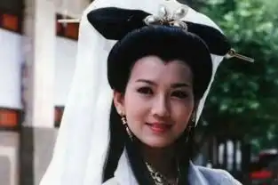 杨幂白衣,刘亦菲白衣,杨颖白衣,都敌不过她一身白衣让人难忘
