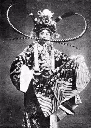 什么是戏曲舞台上的封箱戏