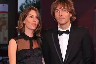 教父之女索菲亚少女懂得爱情甚至死亡,我们却对她们一无所知
