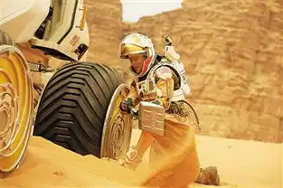 科幻片火星救援登顶北美票房榜
