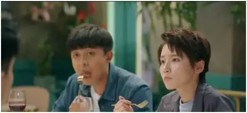 爱情公寓5会撒娇的新人太圈粉,给张伟的情书网友酸成柠檬精