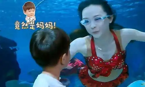 女明星水下照片,杨颖性感,赵丽颖惊艳,霍思燕才是真倾城