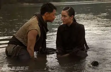 组图圣天门口雨戏照曝光段奕宏自曝极品体验
