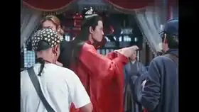 杨紫片场花式怼任嘉伦
