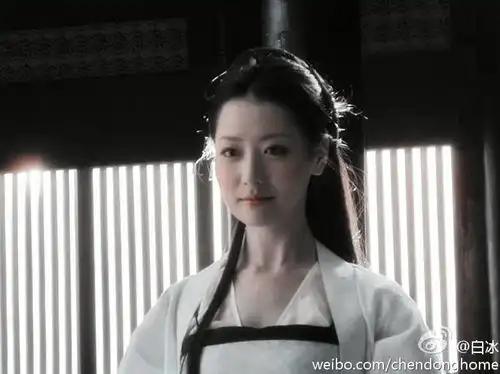 出道多年零绯闻的她,曾是胡歌御用女主角,今越来越美却不温不火
