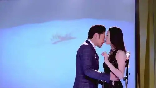 离婚律师全都嫌弃罗鹂,只有老池敢站上去安慰她
