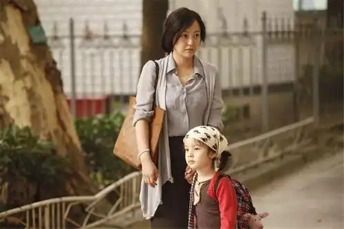 全职妈妈携俩娃跳楼,离婚被要求净身出户,女孩结婚真的要冷静