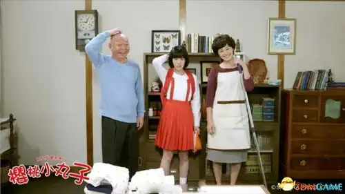 樱桃小丸子真人版中文预告配音还是童年味道
