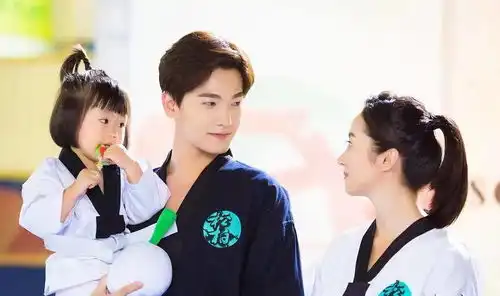 杨洋1年只拍1部戏拍综艺是为了放松,网友高质量拍戏
